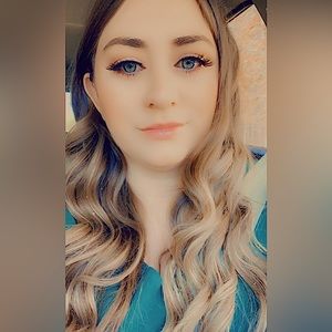 Meet your Posher, Kaitlin